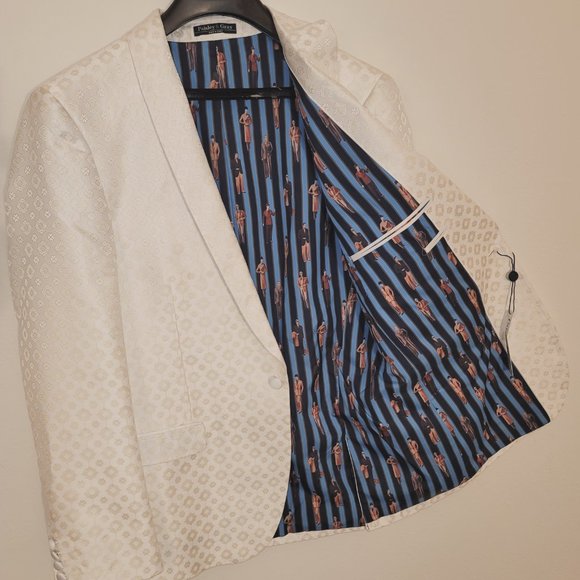 White Blazer - Picture 2 of 4